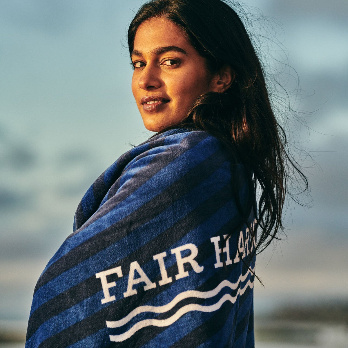 The FH Organic Beach Towel | Navy Waves