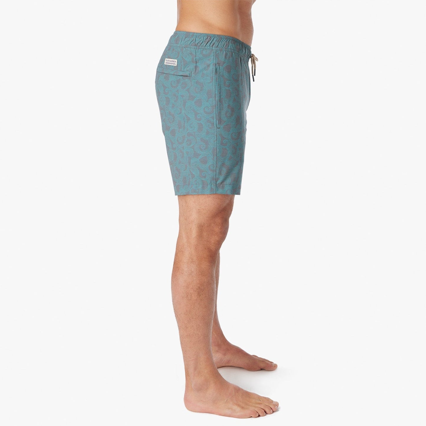  The Bayberry Trunk | Seapine Tidal Waves