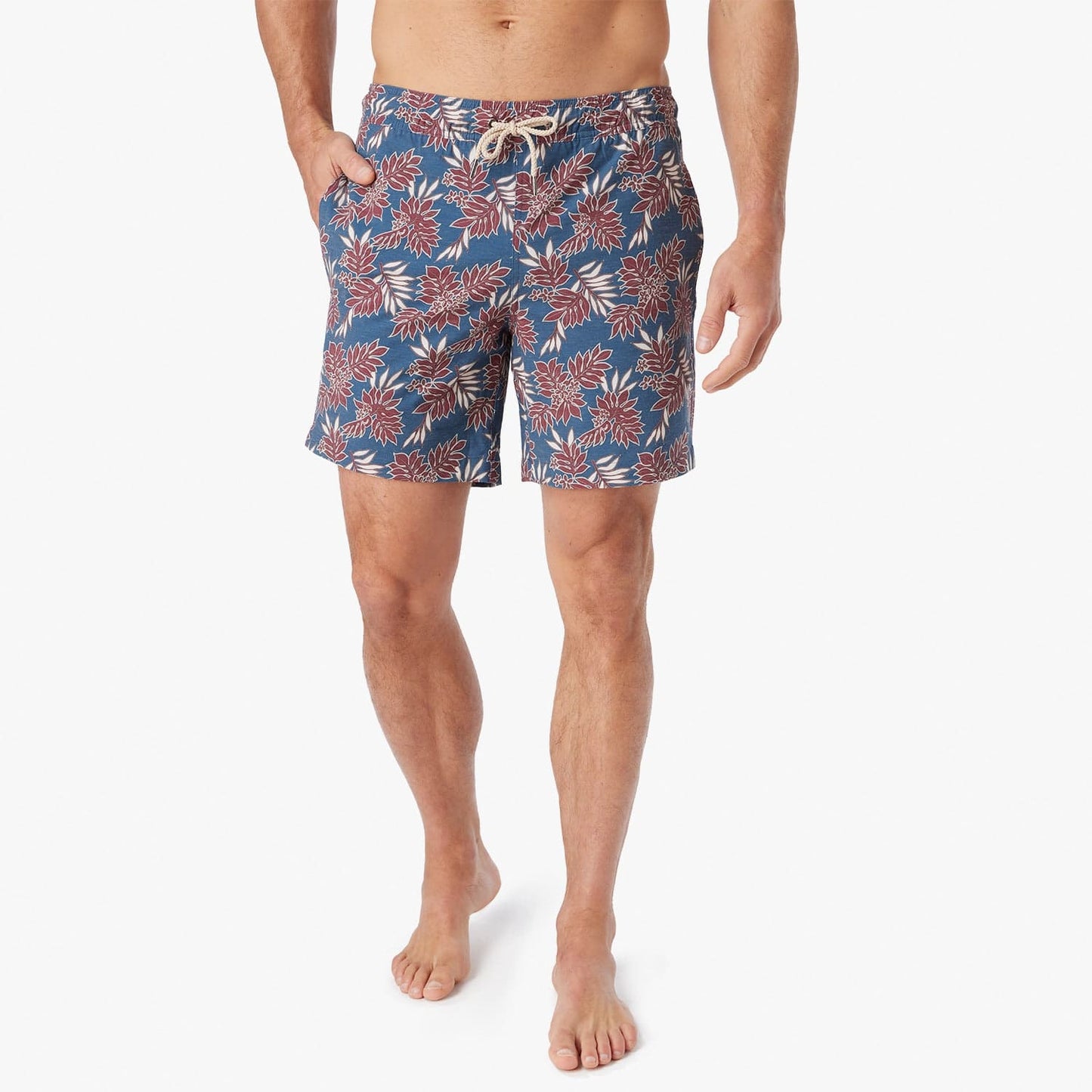  The Bayberry Trunk | Navy Crimson Leaves
