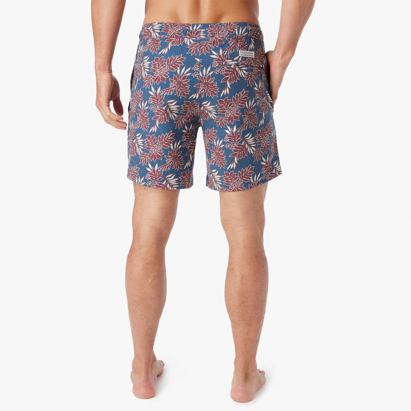  The Bayberry Trunk | Navy Crimson Leaves