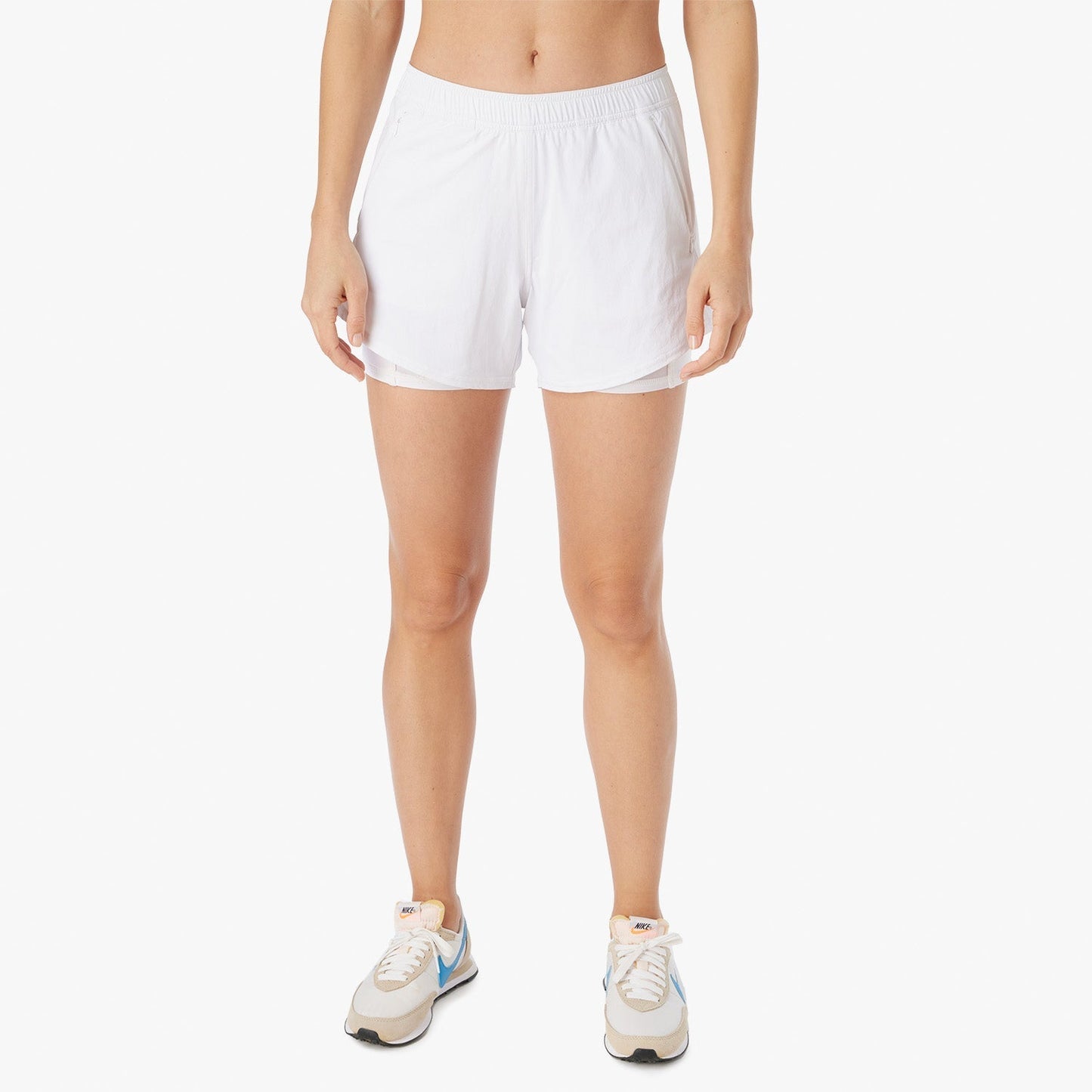  The Corliss Short | White
