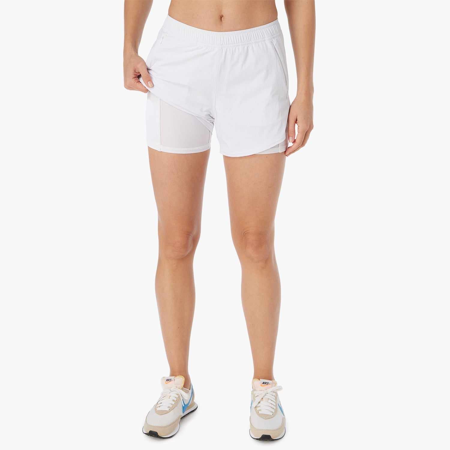  The Corliss Short | White