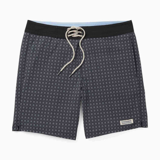  The Nautilus Boardshort | Black Beacon