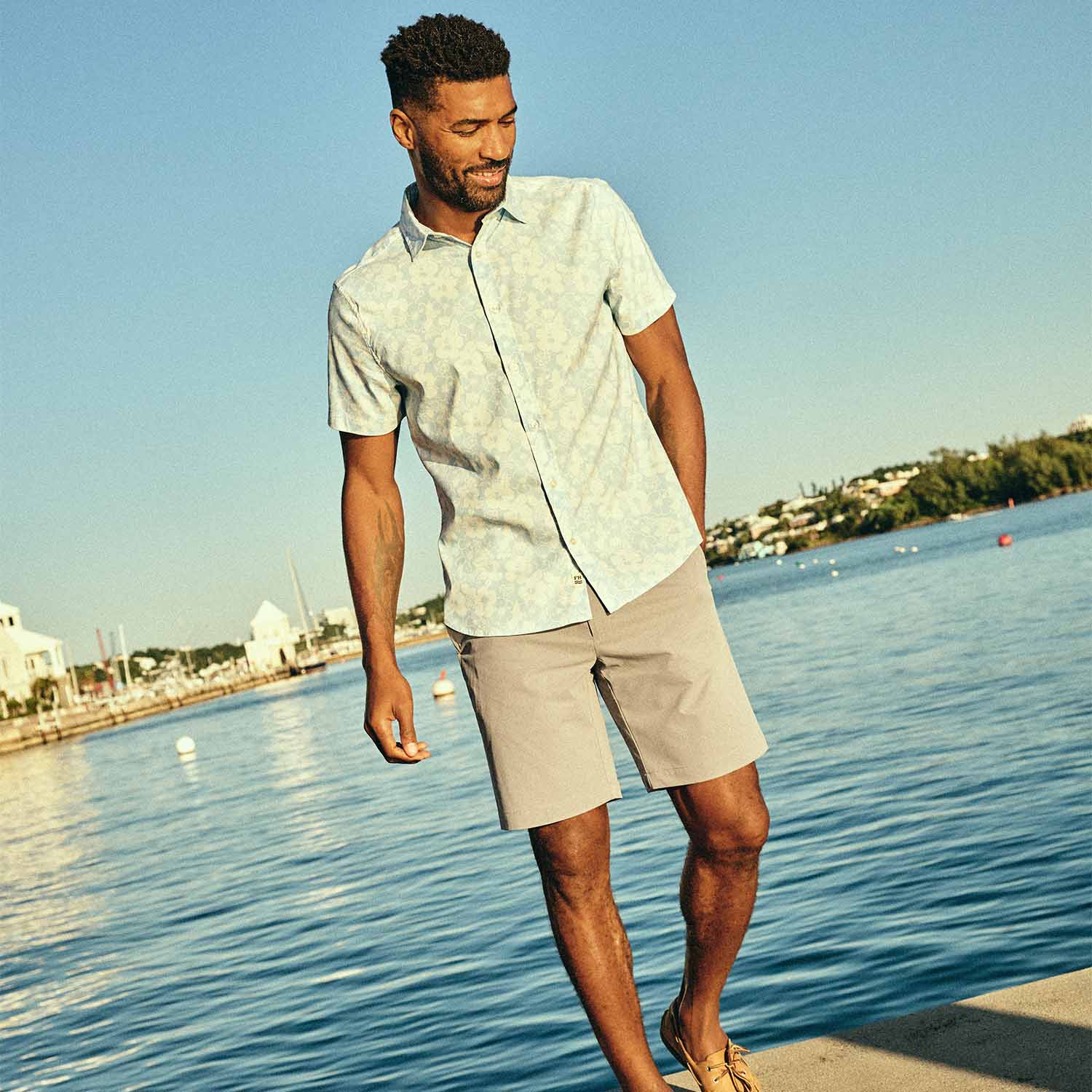  The Compass Short | Grey