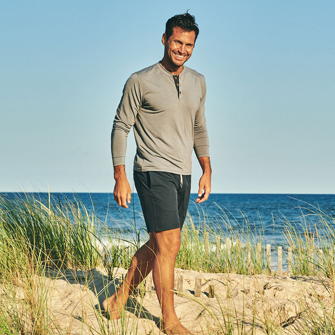  The SeaBreeze Henley | Grey